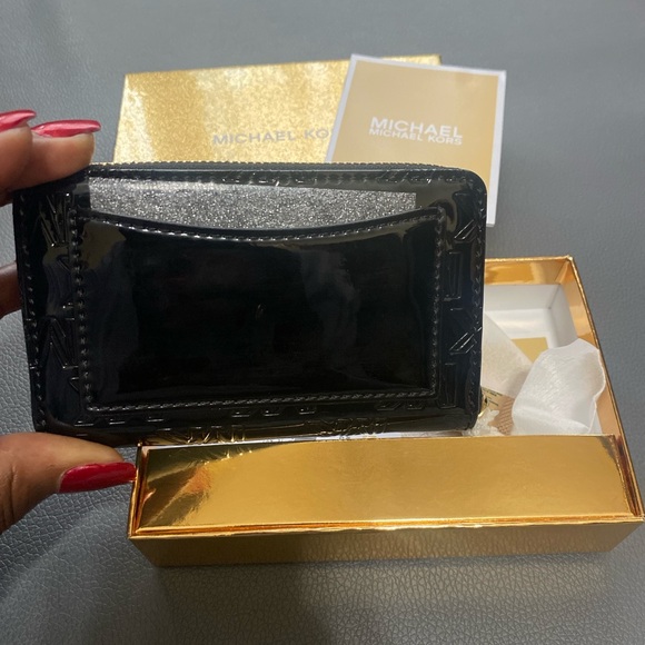 NWT Michael Kors Embossed Logo Card Case - Picture 4 of 5